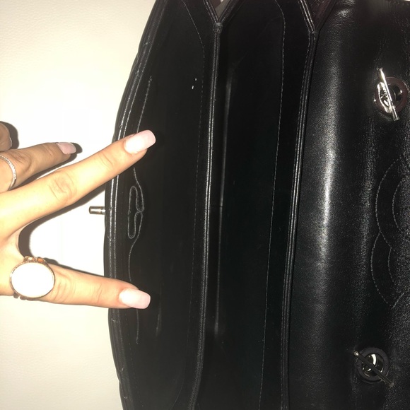 CHANEL Black Quilted Lambskin Leather Flap Handbag Original Iconic - Picture 6 of 9